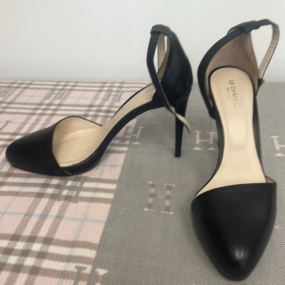 Almond toe ankle strap closed toe sandal pump - Picture 2 of 5